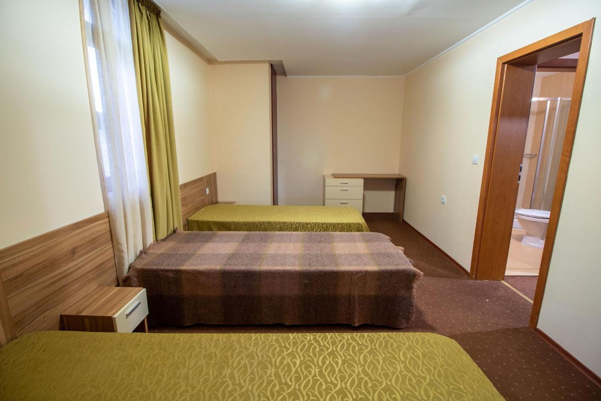 Ski Chalets At Pamporovo - An Affordable Village Holiday For Families Or Groups Экстерьер фото