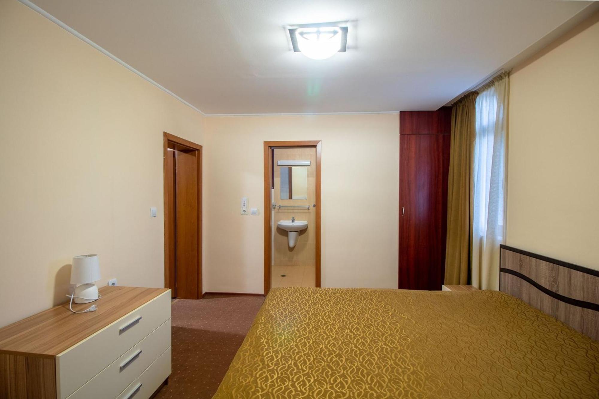 Ski Chalets At Pamporovo - An Affordable Village Holiday For Families Or Groups Экстерьер фото